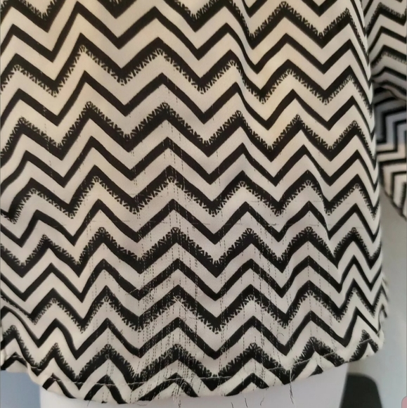 Lots of med & large tops womens - Picture 5 of 7